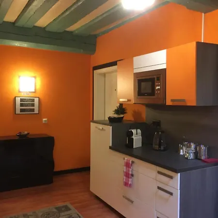 מלון Hotel Kastanie Im Herzen Der Stadt Herzogenaurachs *