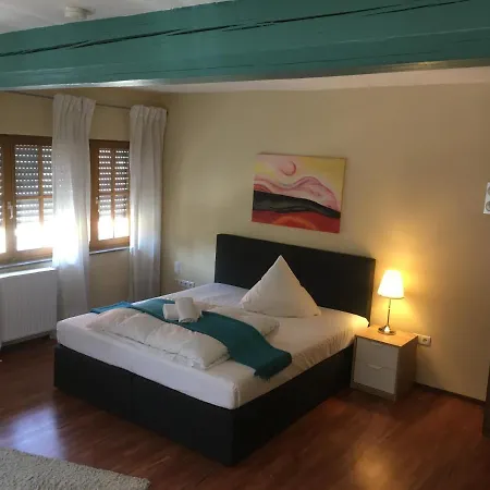 Hotel Kastanie Im Herzen Der Stadt Herzogenaurachs Szálloda