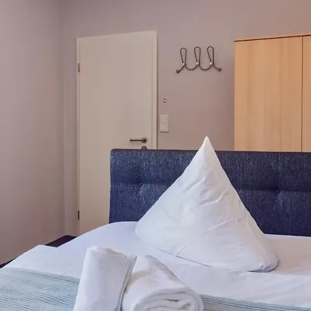 Hotel Kastanie Im Herzen Der Stadt Herzogenaurachs Szálloda Herzogenaurach
